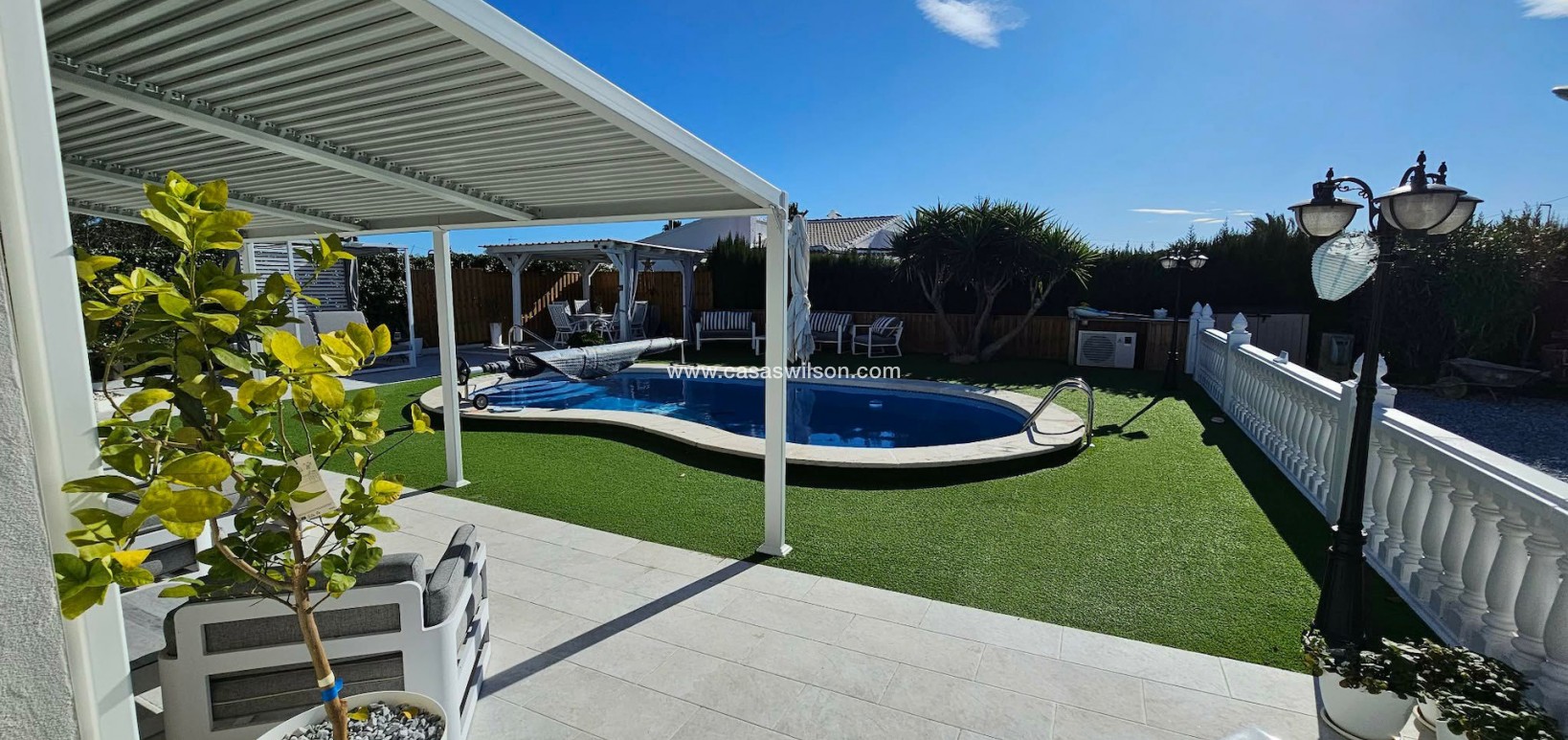 Sale - Villa - San Fulgencio