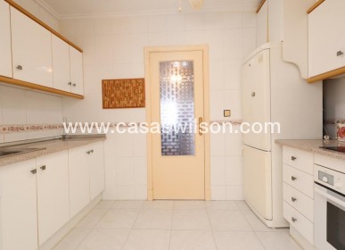 Sale - Bungalow - Torrevieja - Costa Blanca