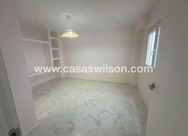 Sale - Apartment - Torrevieja - Costa Blanca