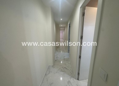 Sale - Apartment - Torrevieja - Costa Blanca