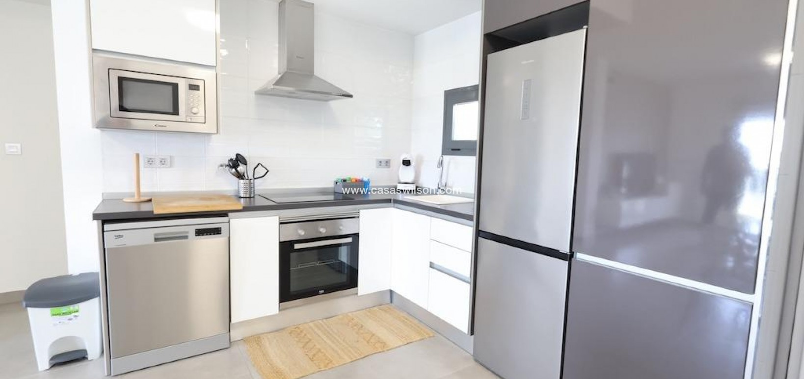 Sale - Bungalow - Pilar de la Horadada - Costa Blanca