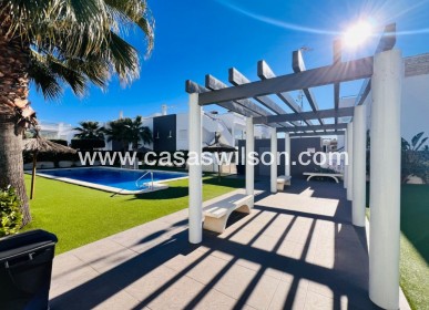 Sale - Bungalow - Torrevieja - Aguas Nuevas