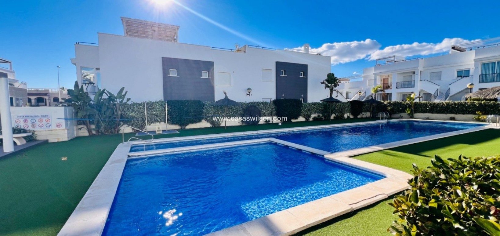 Sale - Bungalow - Torrevieja - Aguas Nuevas