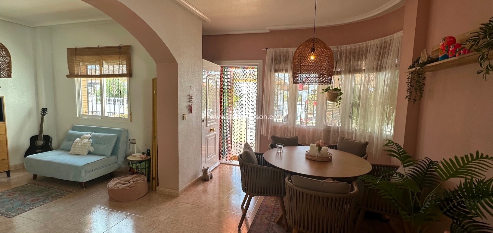 Sale - Villa - Guardamar del Segura - El Raso