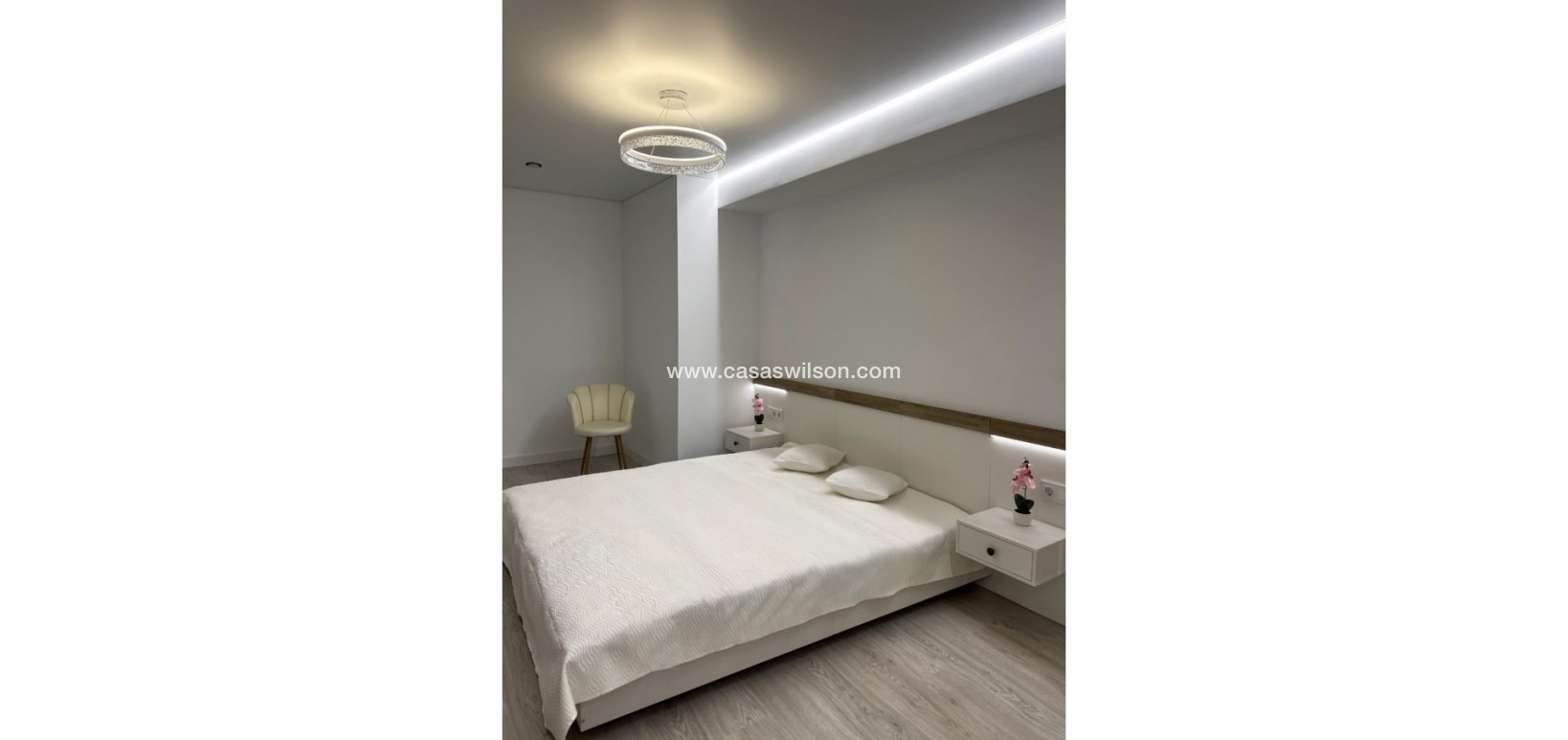 Sale - Apartment - Torrevieja - Costa Blanca