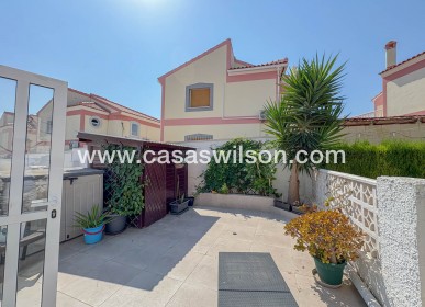 Sale - Townhouse - Torrevieja - Costa Blanca