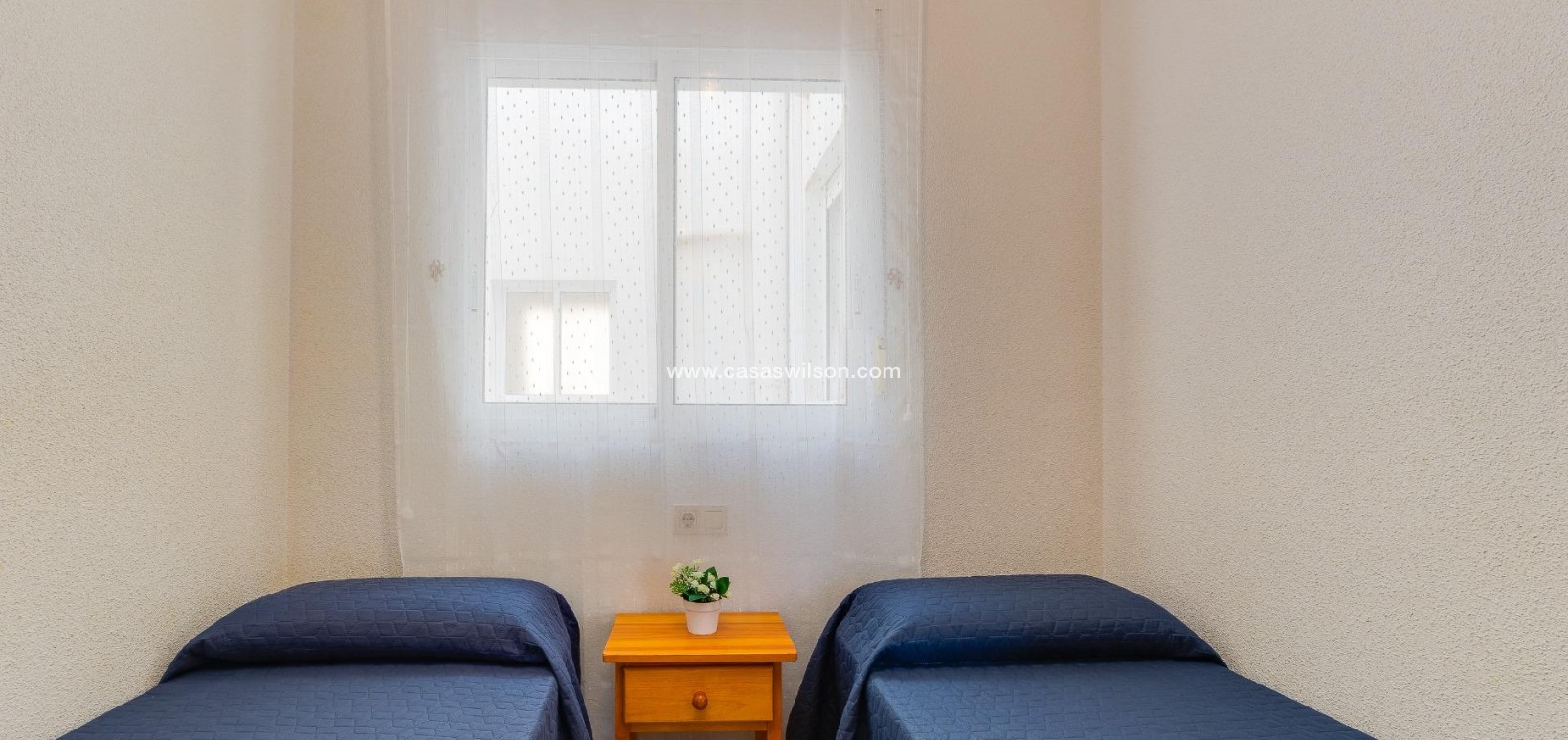 Sale - Apartment - Torrevieja - Estacion De Autobuses