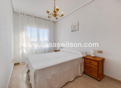 Sale - Apartment - Torrevieja - Estacion De Autobuses
