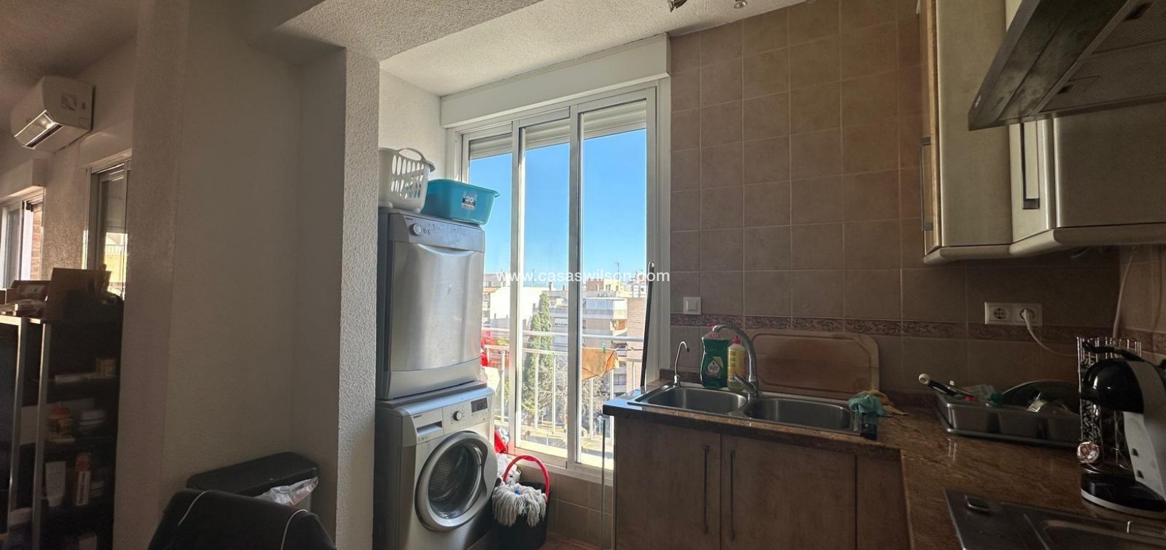 Sale - Apartment - Torrevieja - Estacion De Autobuses