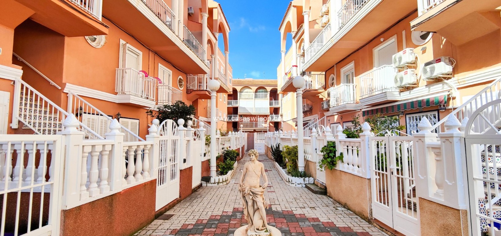 Sale - Apartment - Torrevieja - Costa Blanca