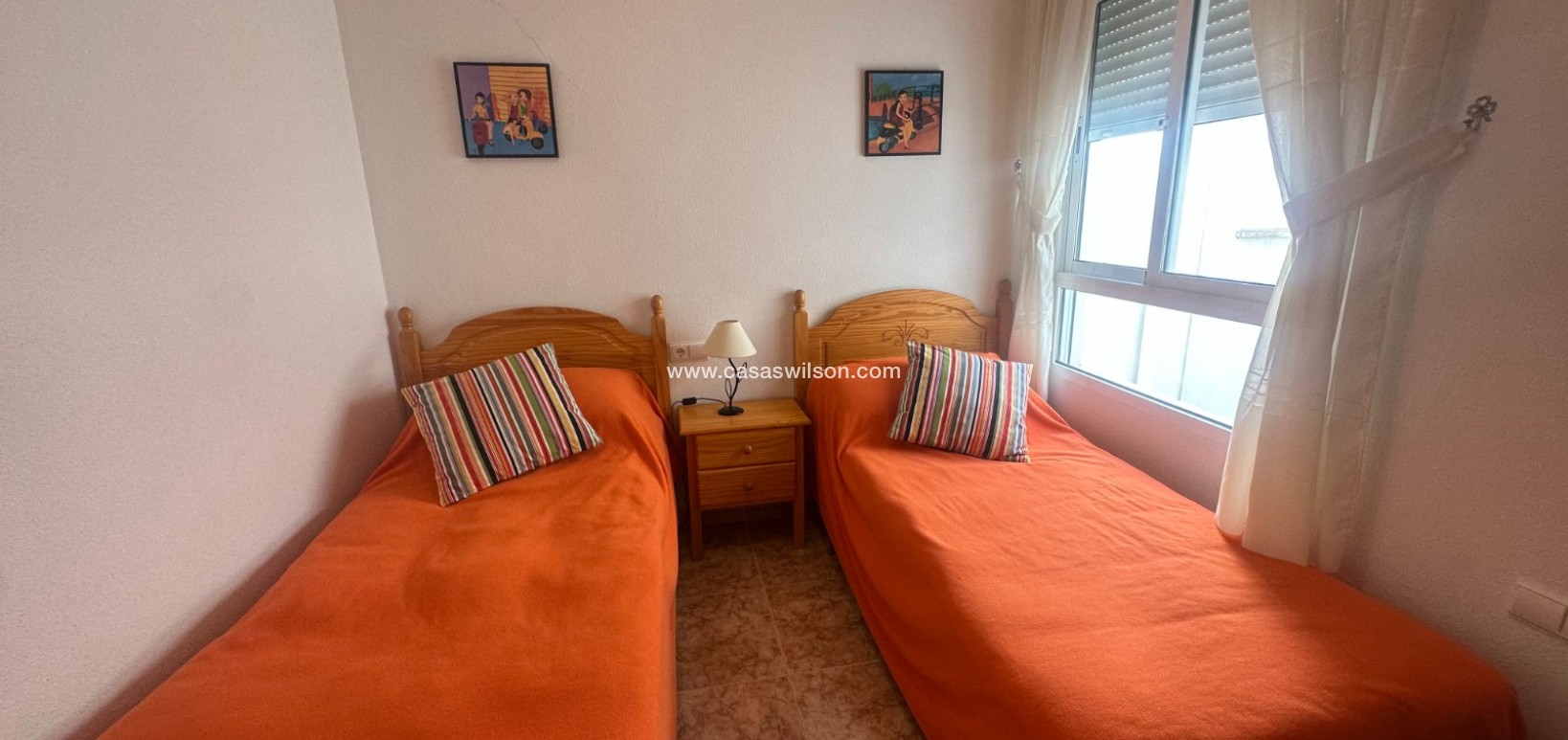 Sale - Apartment - Jacarilla