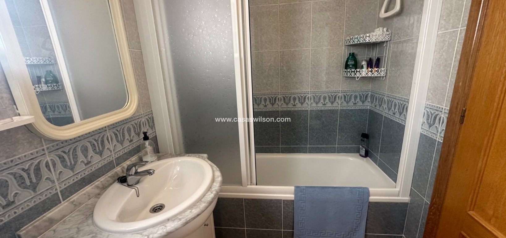 Sale - Apartment - Jacarilla