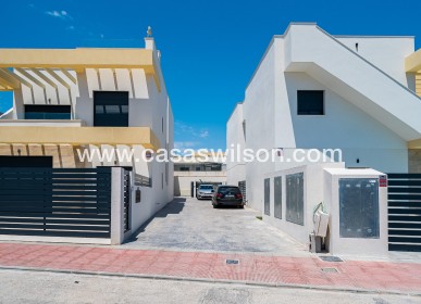 Sale - Villa - Los Montesinos