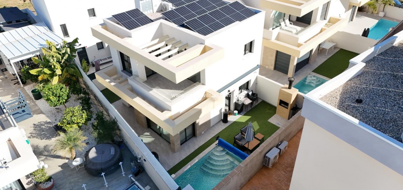 Sale - Villa - Los Montesinos