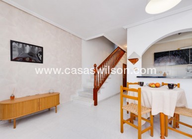 Sale - Townhouse - Torrevieja - Nueva Torrevieja