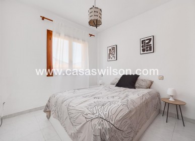 Sale - Townhouse - Torrevieja - Nueva Torrevieja