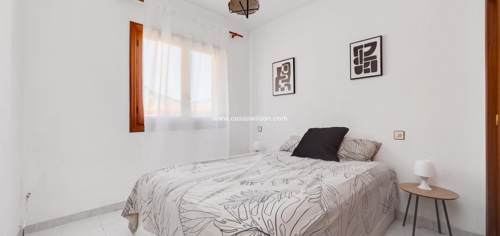 Sale - Townhouse - Torrevieja - Nueva Torrevieja