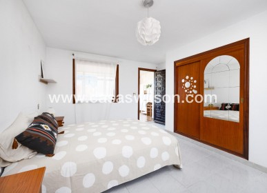 Sale - Townhouse - Torrevieja - Nueva Torrevieja