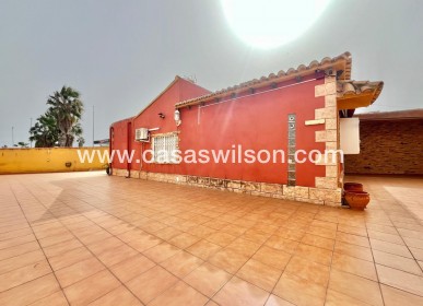 Sale - Villa - Torrevieja - Los Balcones - Los Altos del Edén