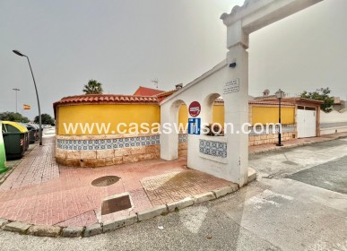 Sale - Villa - Torrevieja - Los Balcones - Los Altos del Edén