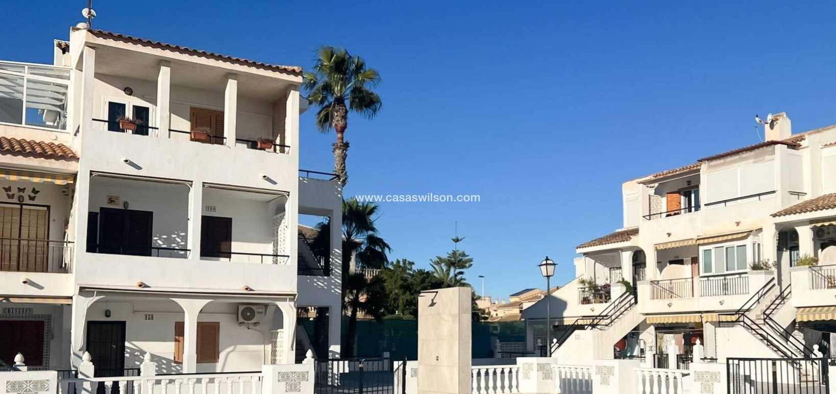 Sale - Bungalow - Torrevieja - Los Frutales