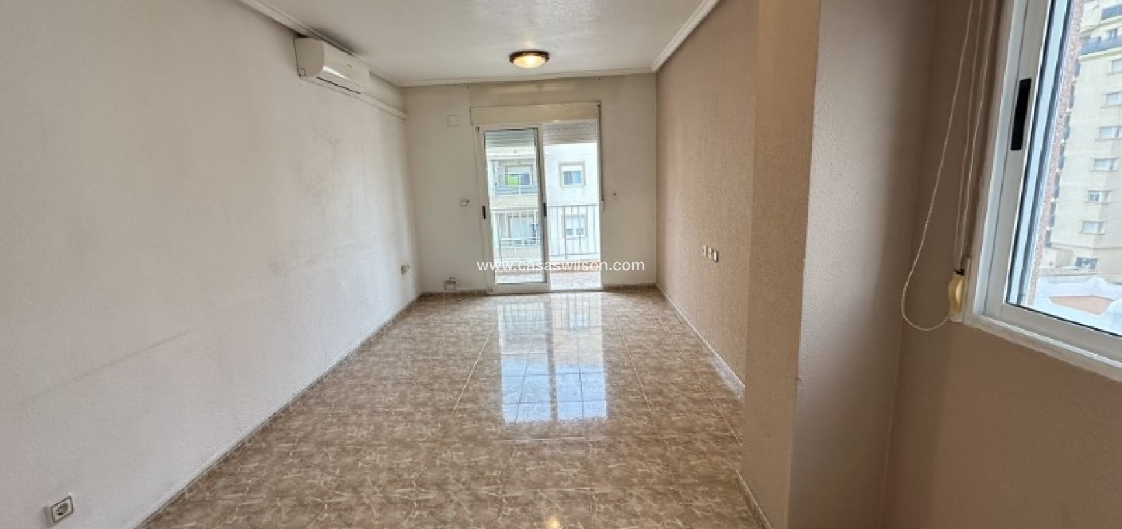 Sale - Apartment - Torrevieja - Costa Blanca