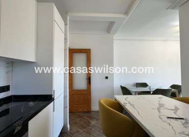 Venta - Apartamento - Torrevieja - Centro