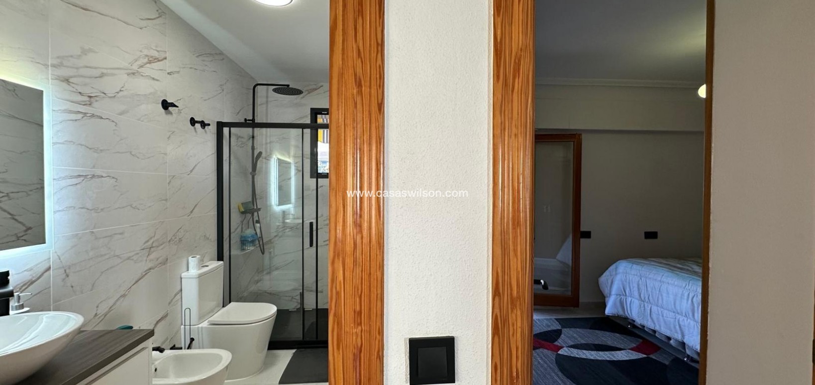 Venta - Apartamento - Torrevieja - Centro