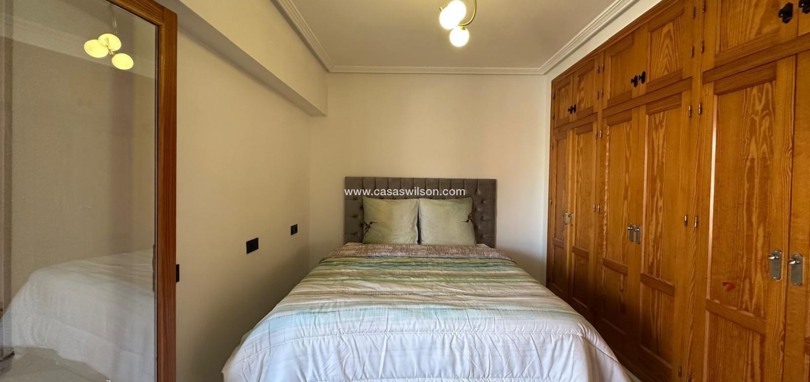 Venta - Apartamento - Torrevieja - Centro