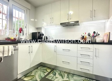 Sale - Townhouse - Torrevieja - Aguas Nuevas