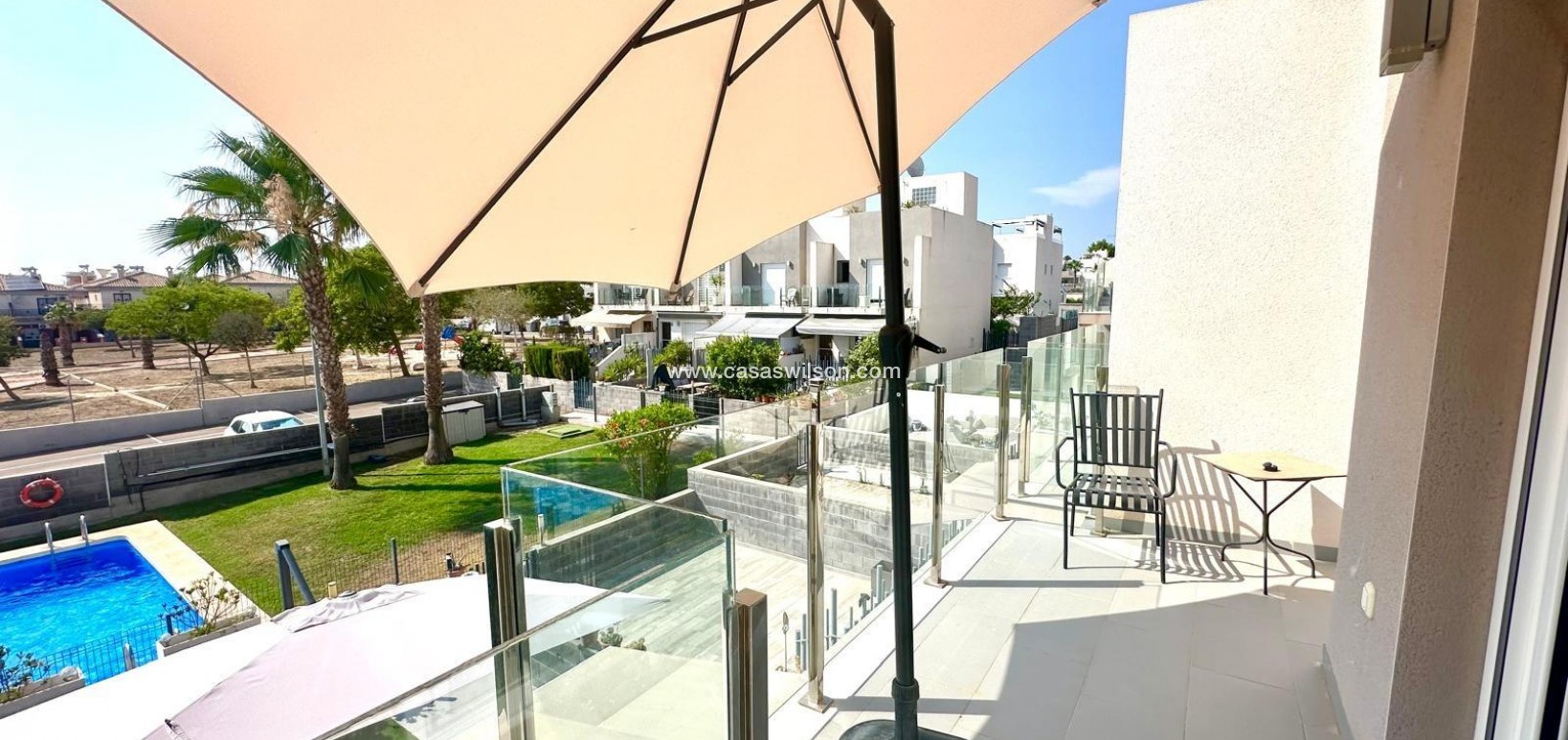 Sale - Townhouse - Torrevieja - Aguas Nuevas