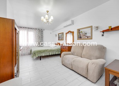 Sale - Townhouse - Torrevieja - Calas blanca