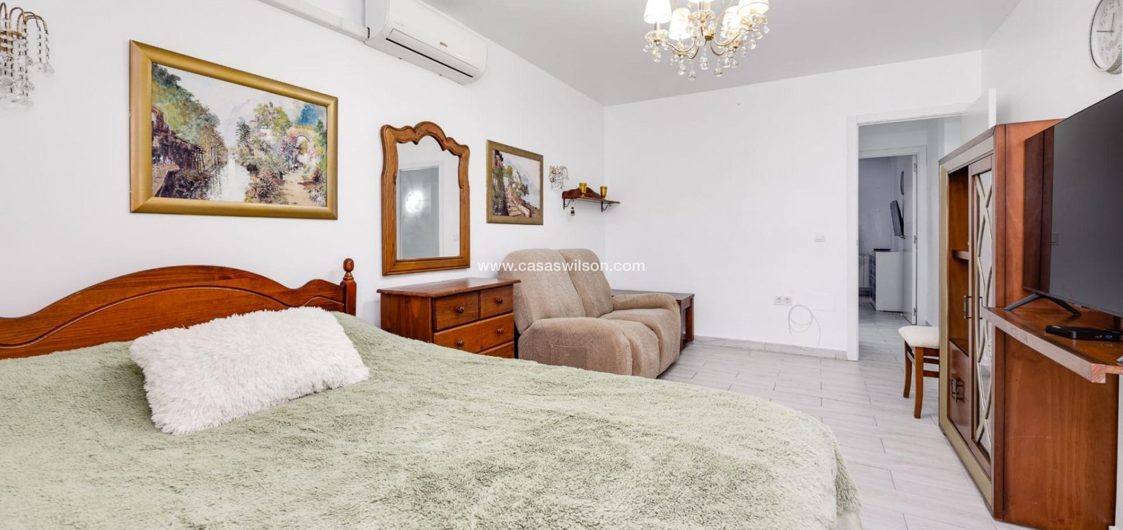 Sale - Townhouse - Torrevieja - Calas blanca