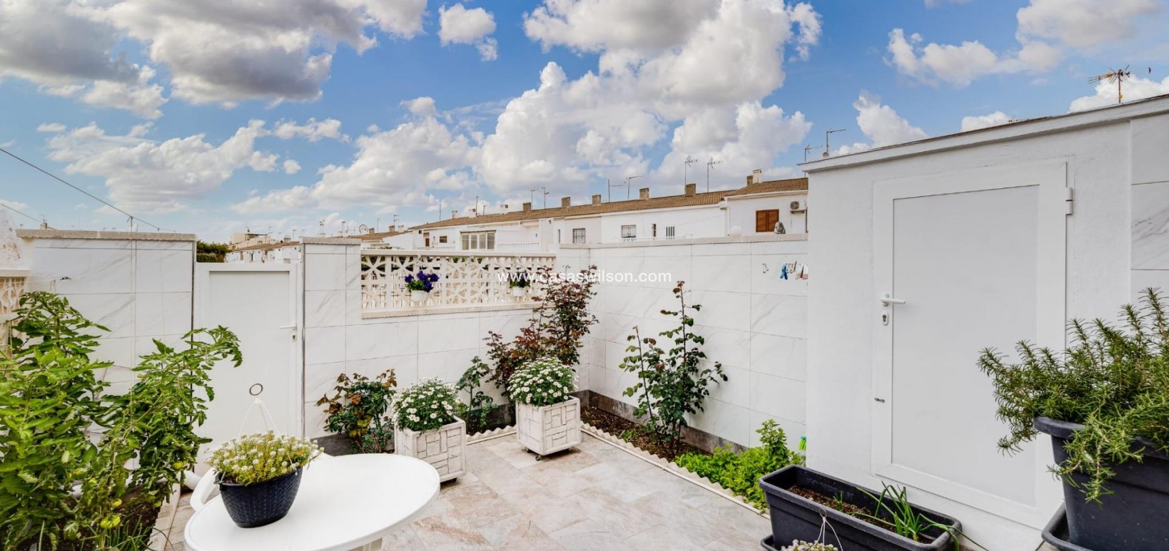 Sale - Townhouse - Torrevieja - Calas blanca