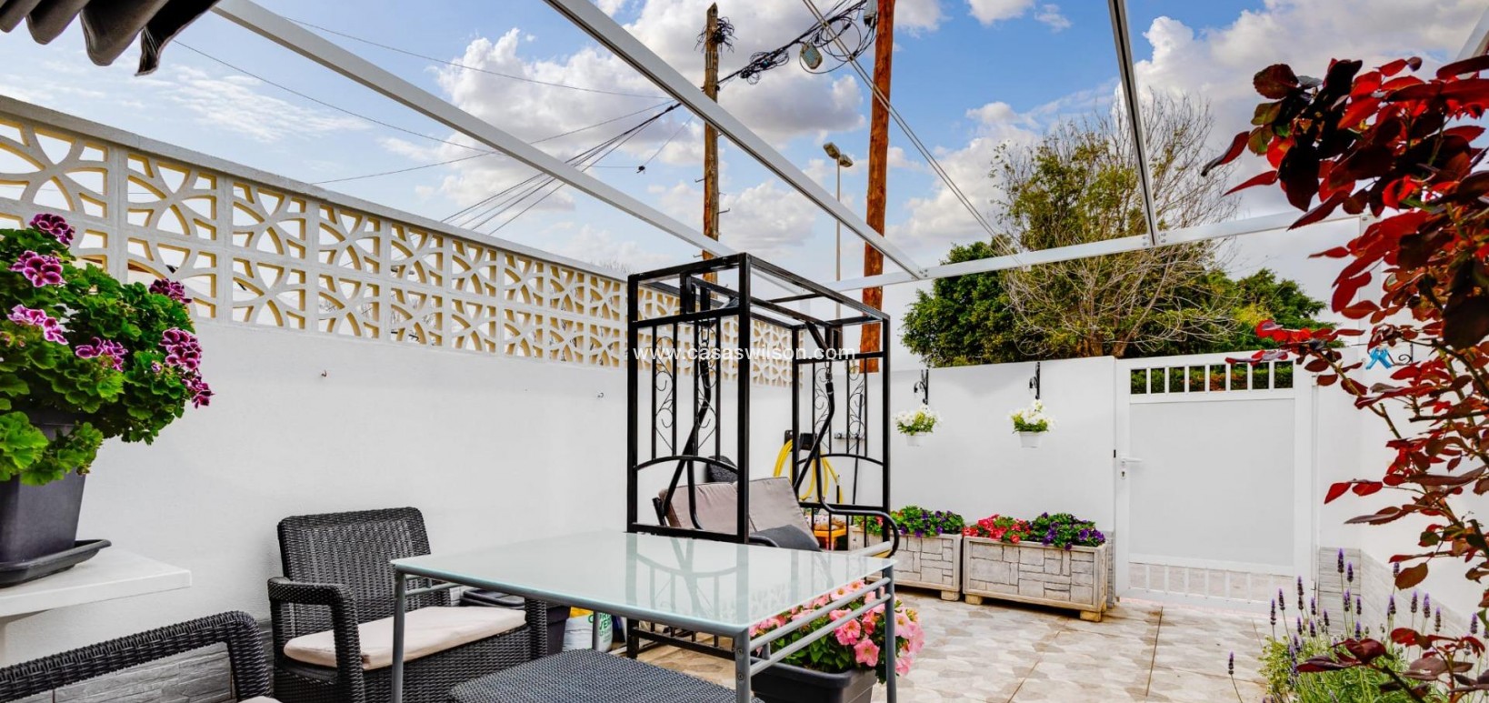 Sale - Townhouse - Torrevieja - Calas blanca