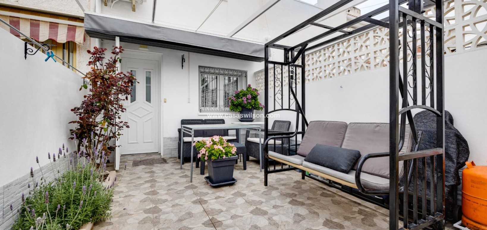 Sale - Townhouse - Torrevieja - Calas blanca