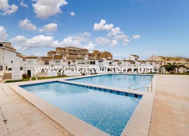 Sale - Townhouse - Torrevieja - Calas blanca