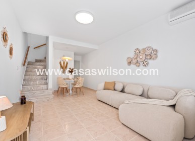 Sale - Townhouse - La Florida - Inland