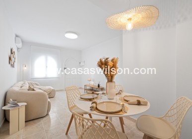 Sale - Townhouse - La Florida - Inland