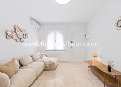 Sale - Townhouse - La Florida - Inland