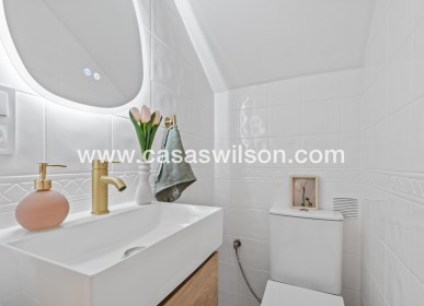 Sale - Townhouse - La Florida - Inland