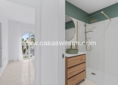 Sale - Townhouse - La Florida - Inland