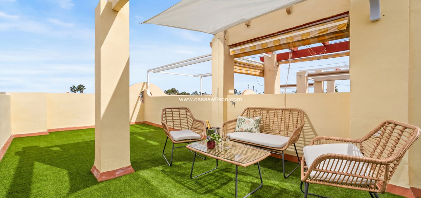 Sale - Townhouse - La Florida - Inland