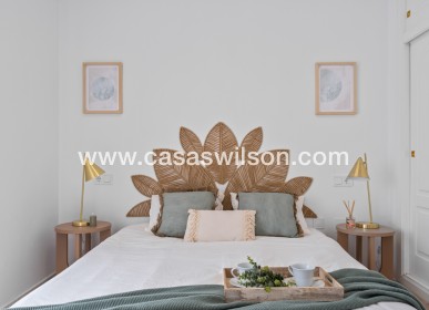 Sale - Townhouse - La Florida - Inland