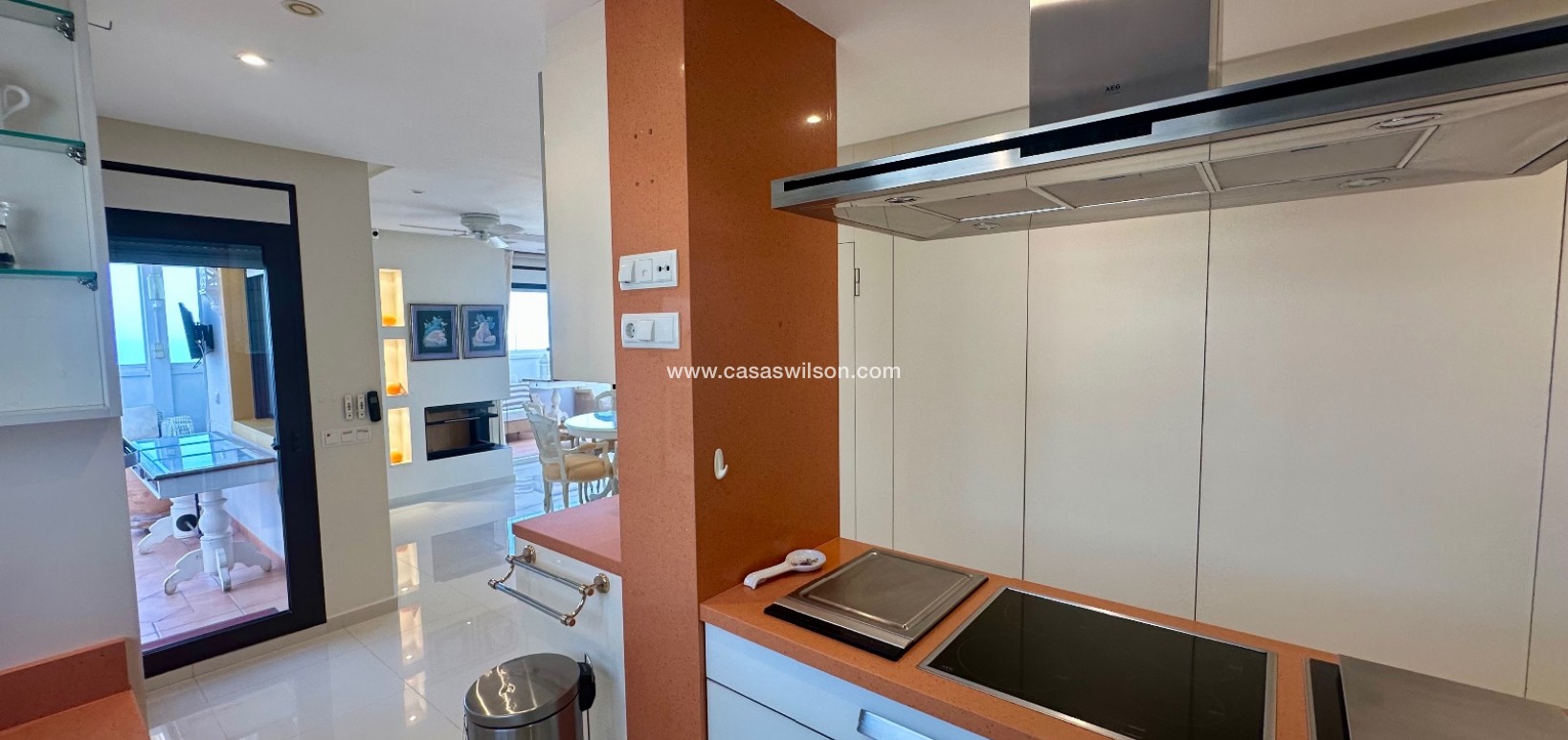 Sale - Apartment - Guardamar del Segura - Marjal Beach