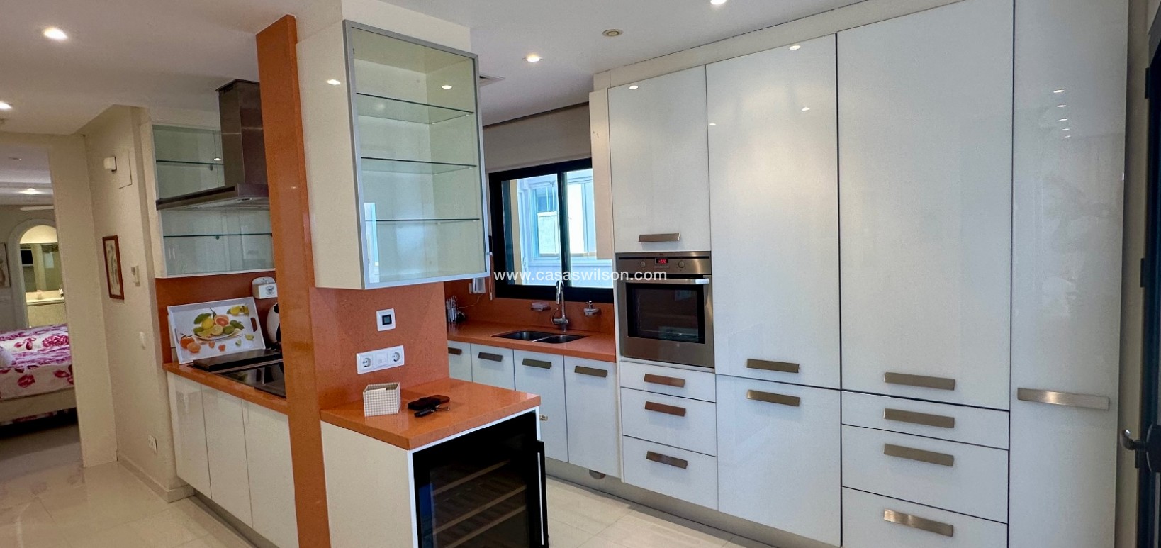 Sale - Apartment - Guardamar del Segura - Marjal Beach