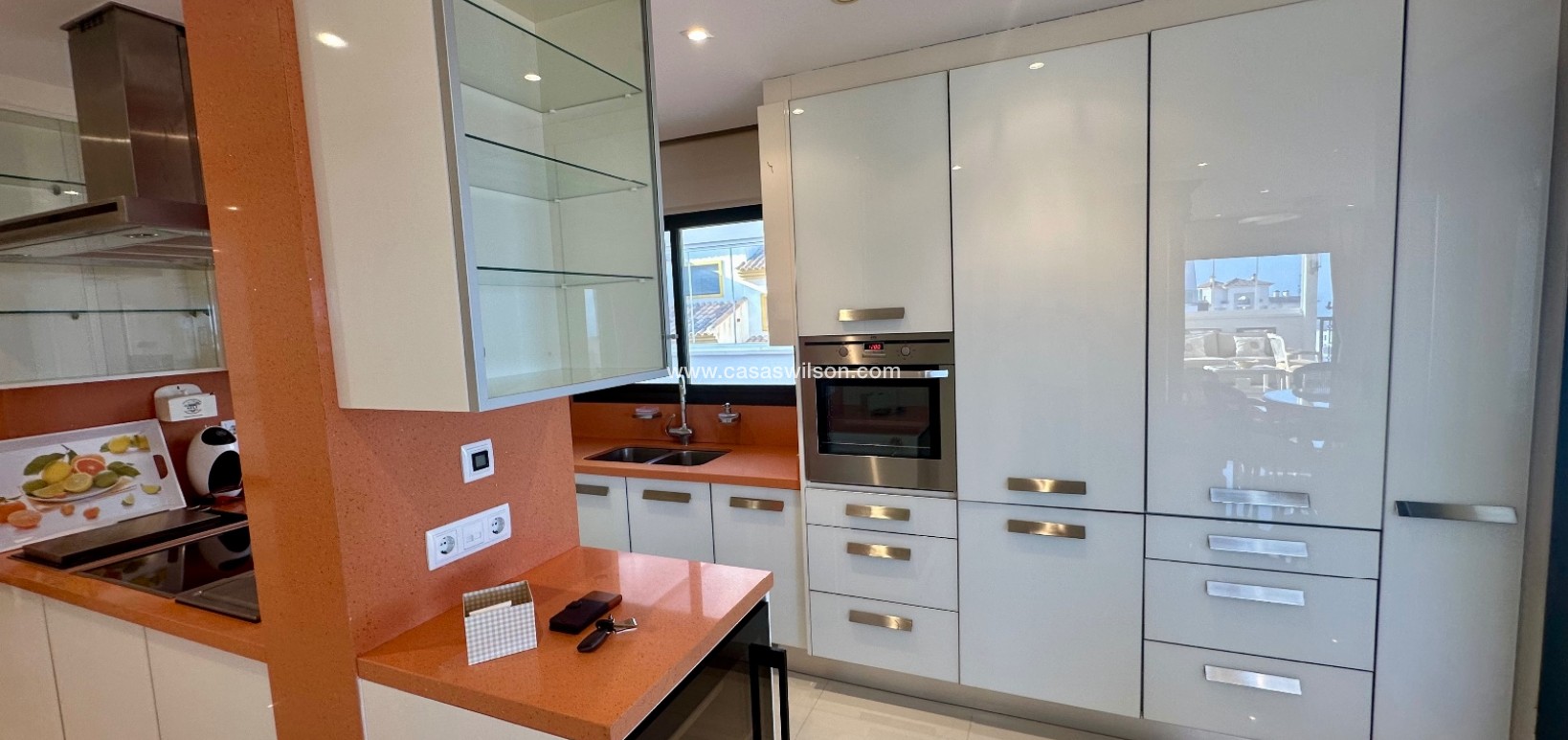 Sale - Apartment - Guardamar del Segura - Marjal Beach