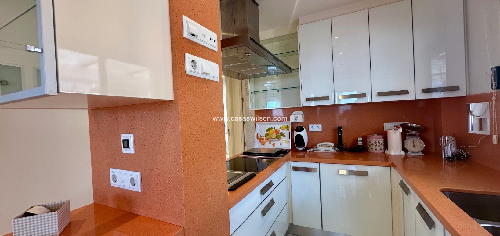 Sale - Apartment - Guardamar del Segura - Marjal Beach