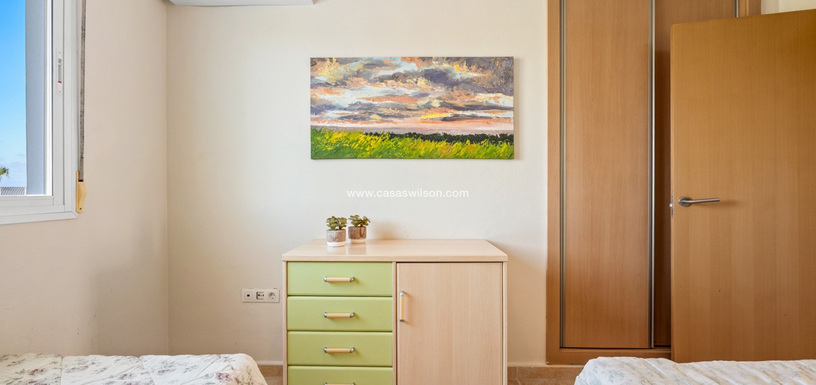 Sale - Apartment - Torrevieja - Costa Blanca