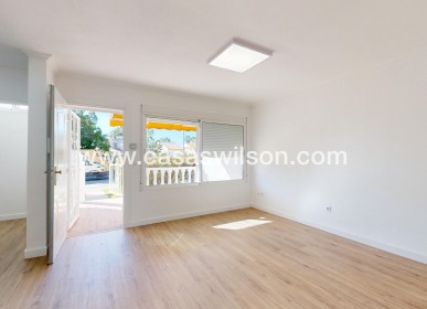 Sale - Bungalow - Orihuela Costa - Costa Blanca